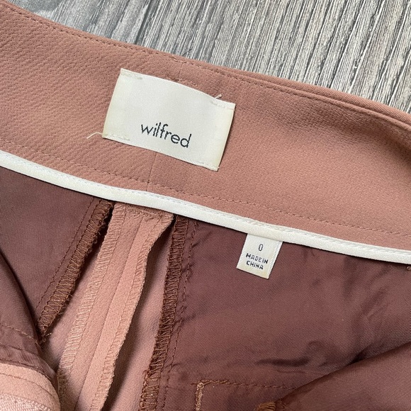 Aritzia Wilfred Shorts - Picture 4 of 5